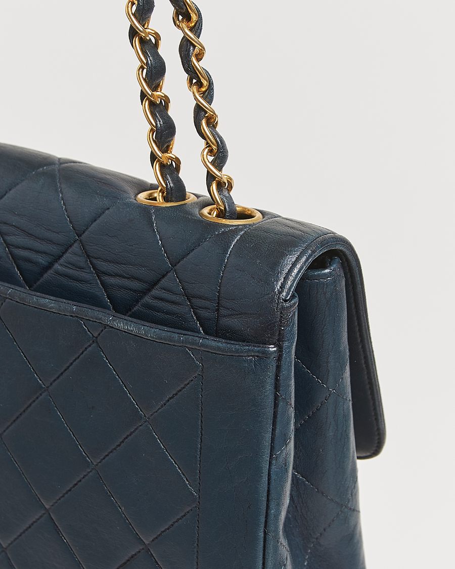 Herre | Pre-Owned & Vintage Bags | Chanel Pre-Owned | Classic Medium Single Flap Bag Lambskin Navy