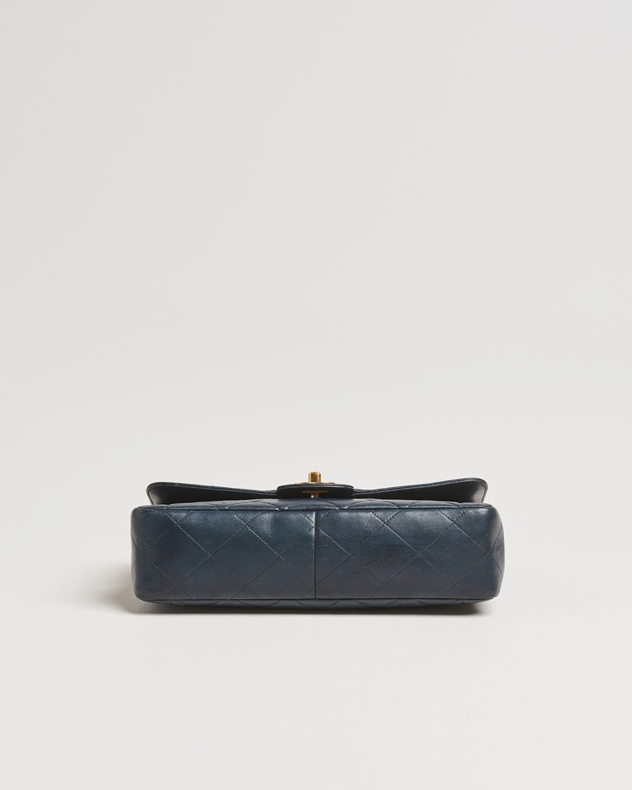 Herre | Pre-Owned & Vintage Bags | Chanel Pre-Owned | Classic Medium Single Flap Bag Lambskin Navy