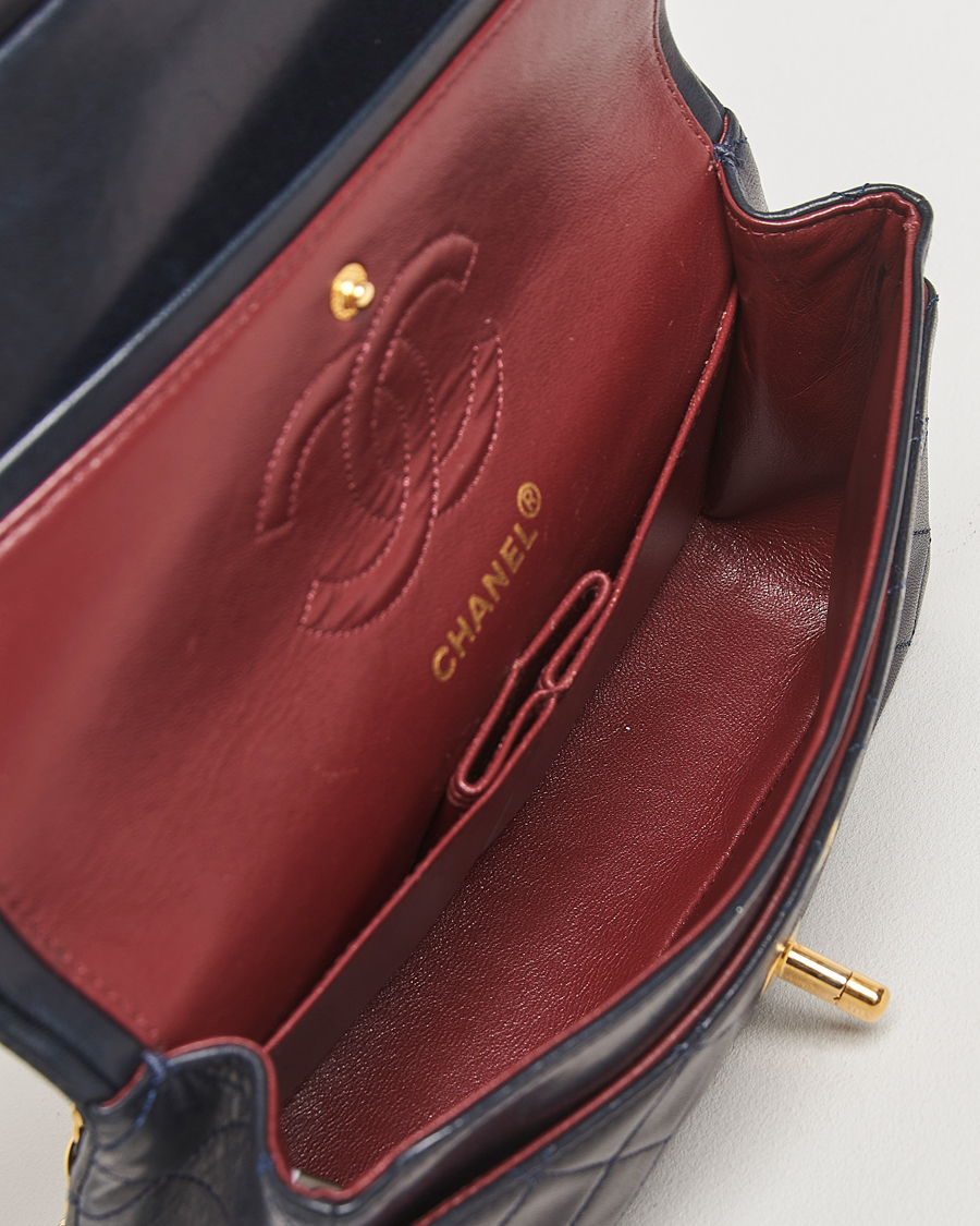 Herre | Gifts for Her | Chanel Pre-Owned | Classic Small Double Flap Bag Lambskin Navy