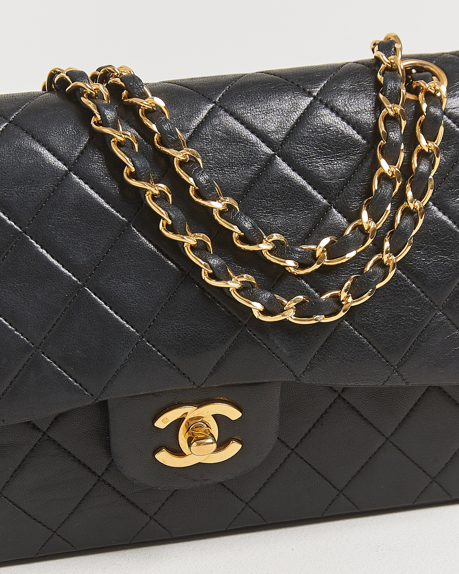 Herre | Chanel Pre-Owned Classic Medium Double Flap Bag Lambskin Black | Chanel Pre-Owned | Classic Medium Double Flap Bag Lambskin Black