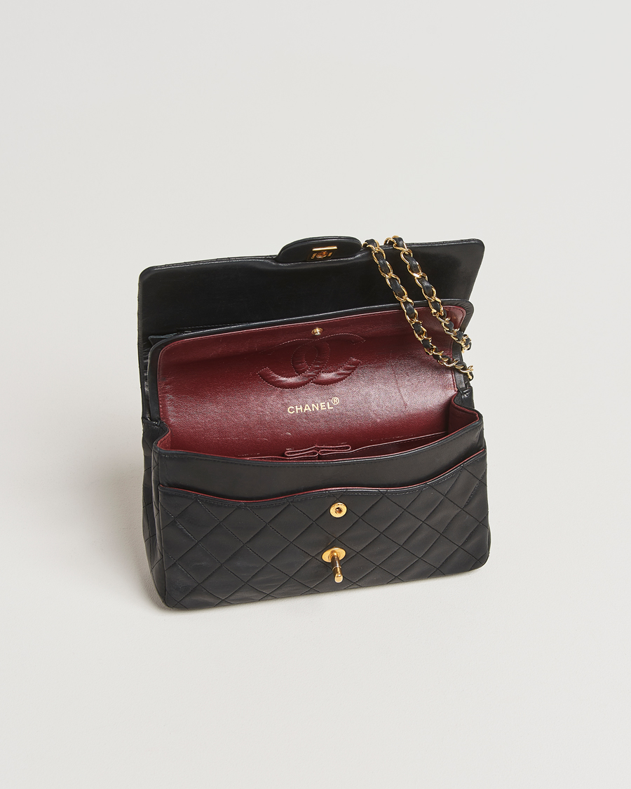 Herre | Chanel Pre-Owned Classic Medium Double Flap Bag Lambskin Black | Chanel Pre-Owned | Classic Medium Double Flap Bag Lambskin Black