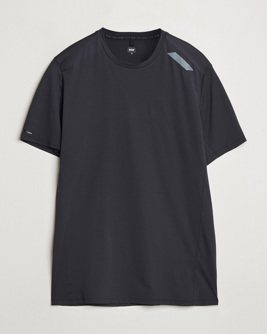 Herre | T-Shirts | SOAR Running | Tech Tee Black