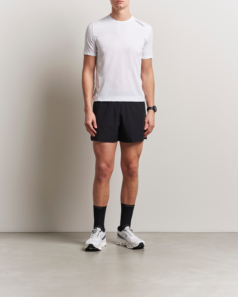 Herre | T-Shirts | SOAR Running | Tech Tee White