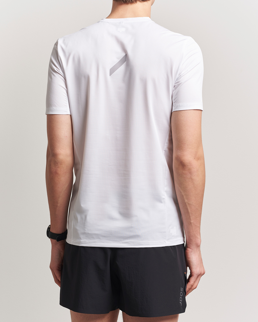 Herre | T-Shirts | SOAR Running | Tech Tee White