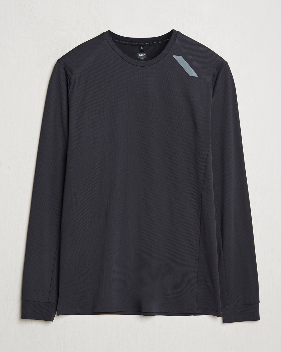 Herre | T-Shirts | SOAR Running | Long Sleeve Tech Tee Black