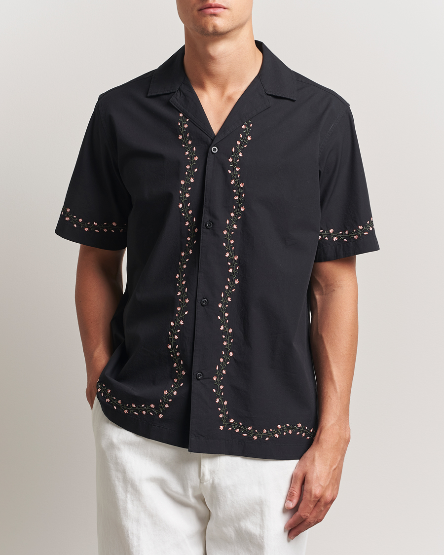 Herre | Skjorter | LES DEUX | Lesley Embroidery Short Sleeve Shirt Black