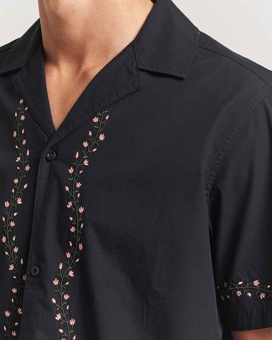 Herre | Skjorter | LES DEUX | Lesley Embroidery Short Sleeve Shirt Black