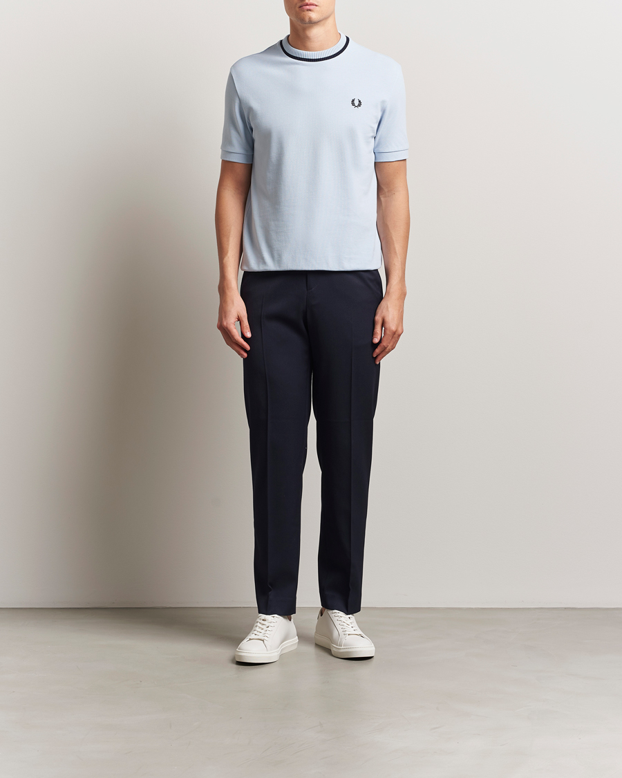 Herre | T-Shirts | Fred Perry | Pique Crew Neck T-Shirt Light Smoke