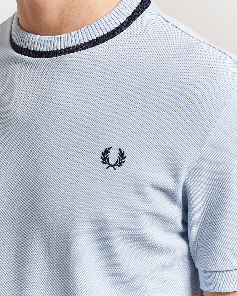 Herre | T-Shirts | Fred Perry | Pique Crew Neck T-Shirt Light Smoke