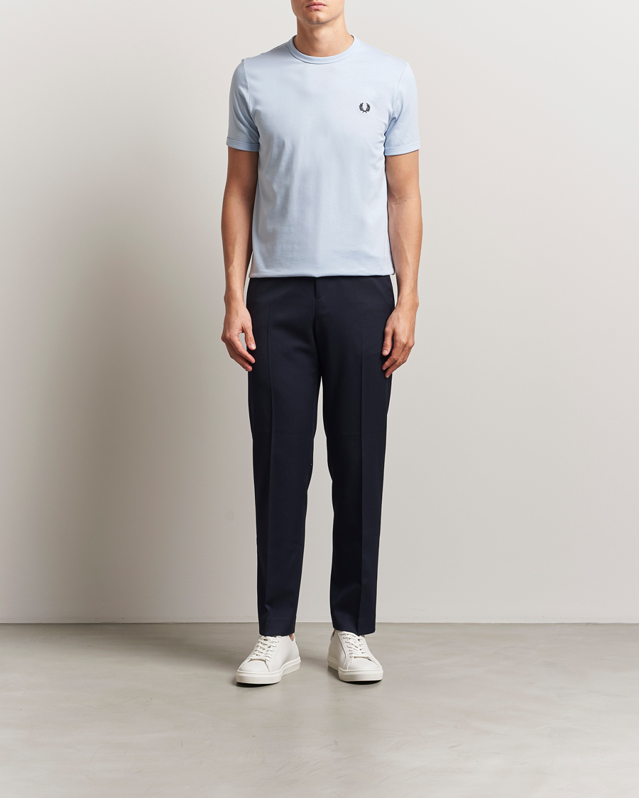 Herre | T-Shirts | Fred Perry | Ringer T-Shirt Light Smoke