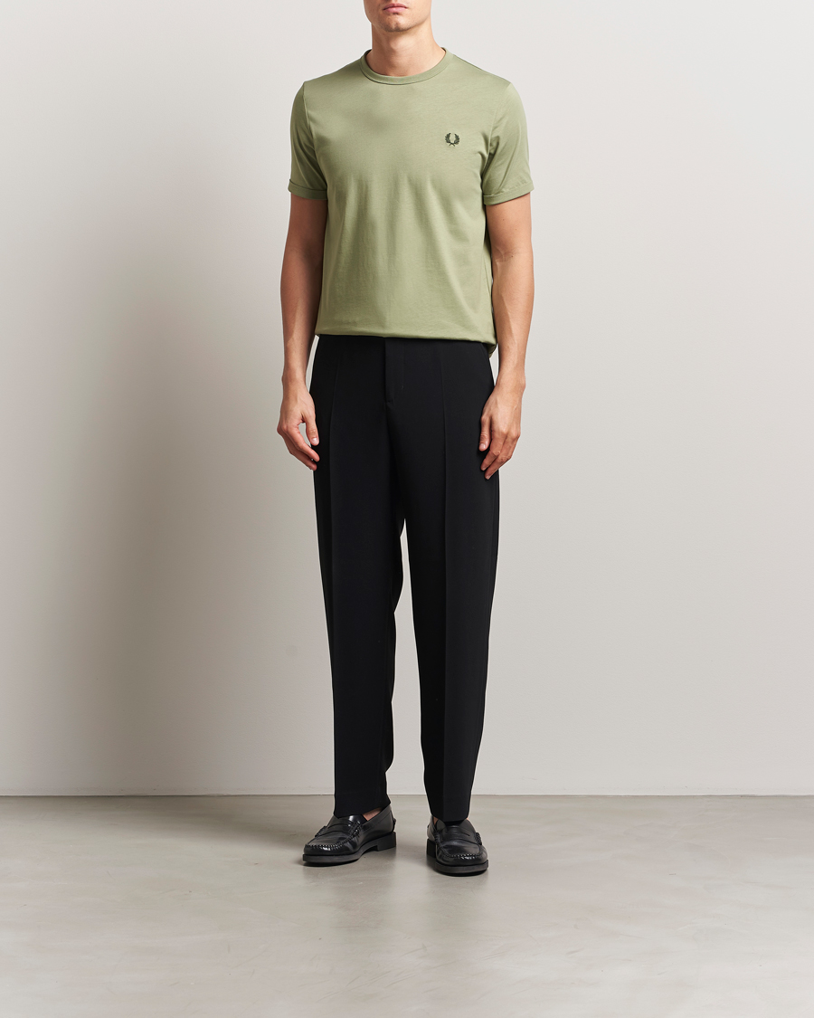 Herre | T-Shirts | Fred Perry | Ringer T-Shirt Olive Mint