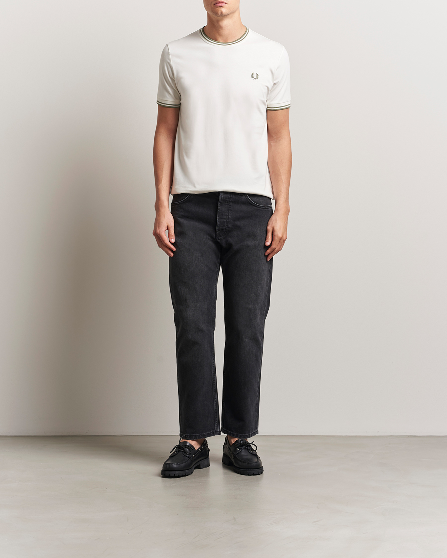 Herre | T-Shirts | Fred Perry | Twin Tipped T-Shirt Light Ecru