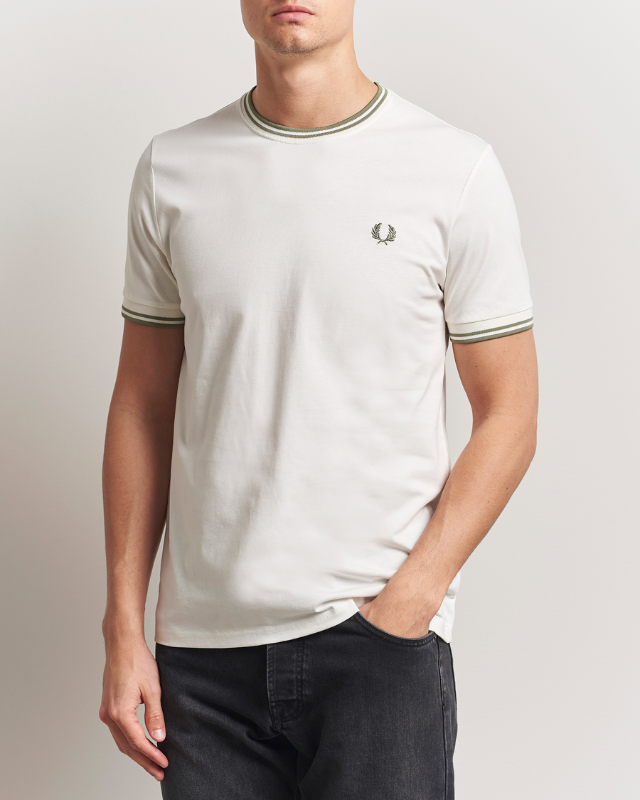 Herre | T-Shirts | Fred Perry | Twin Tipped T-Shirt Light Ecru