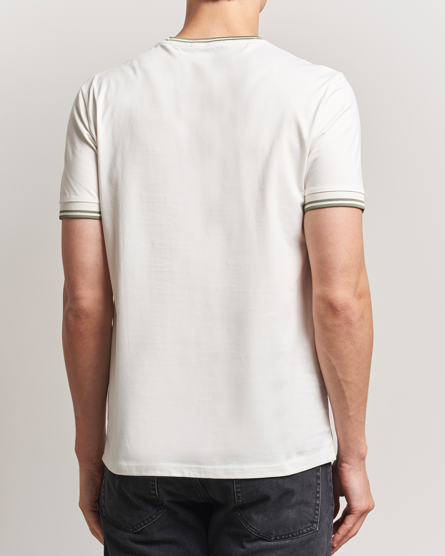 Herre | T-Shirts | Fred Perry | Twin Tipped T-Shirt Light Ecru