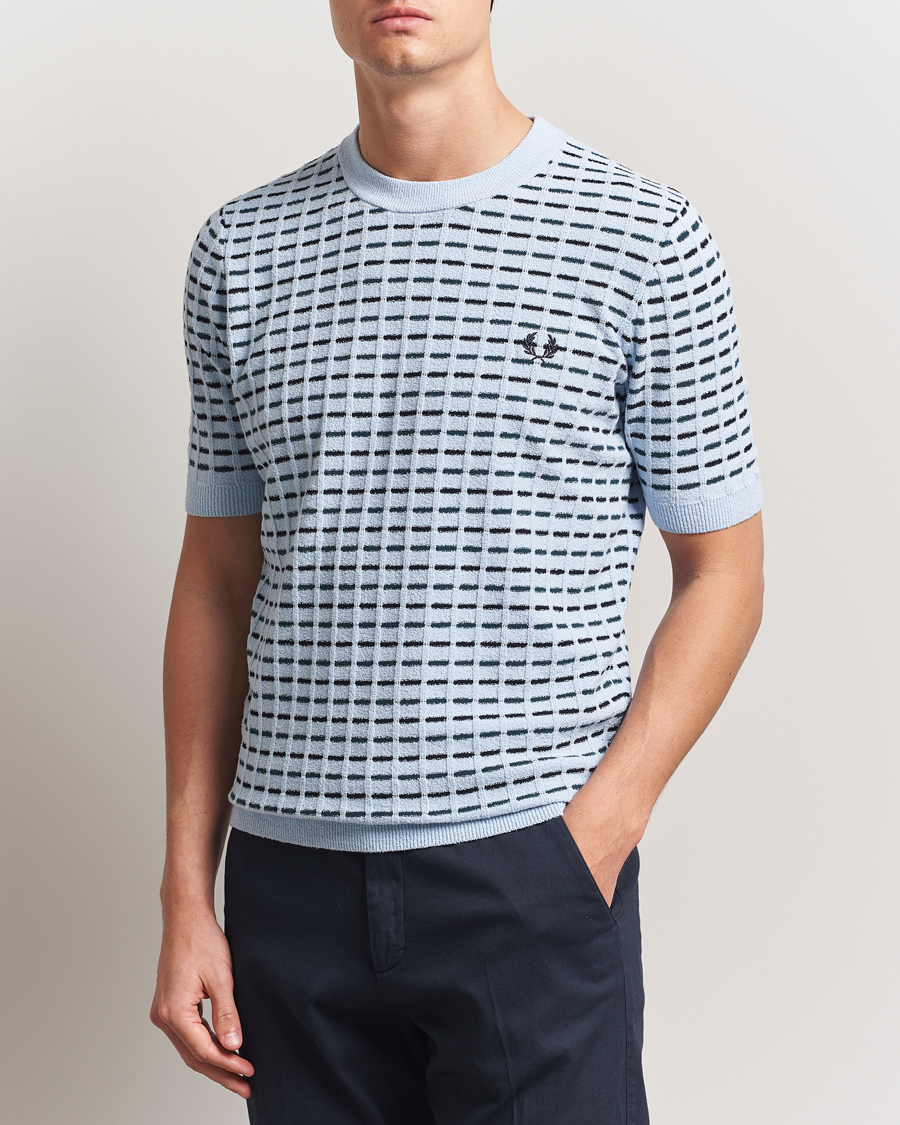 Herre | T-Shirts | Fred Perry | Bouclé Ribbed Knitted T-Shirt Light Smoke