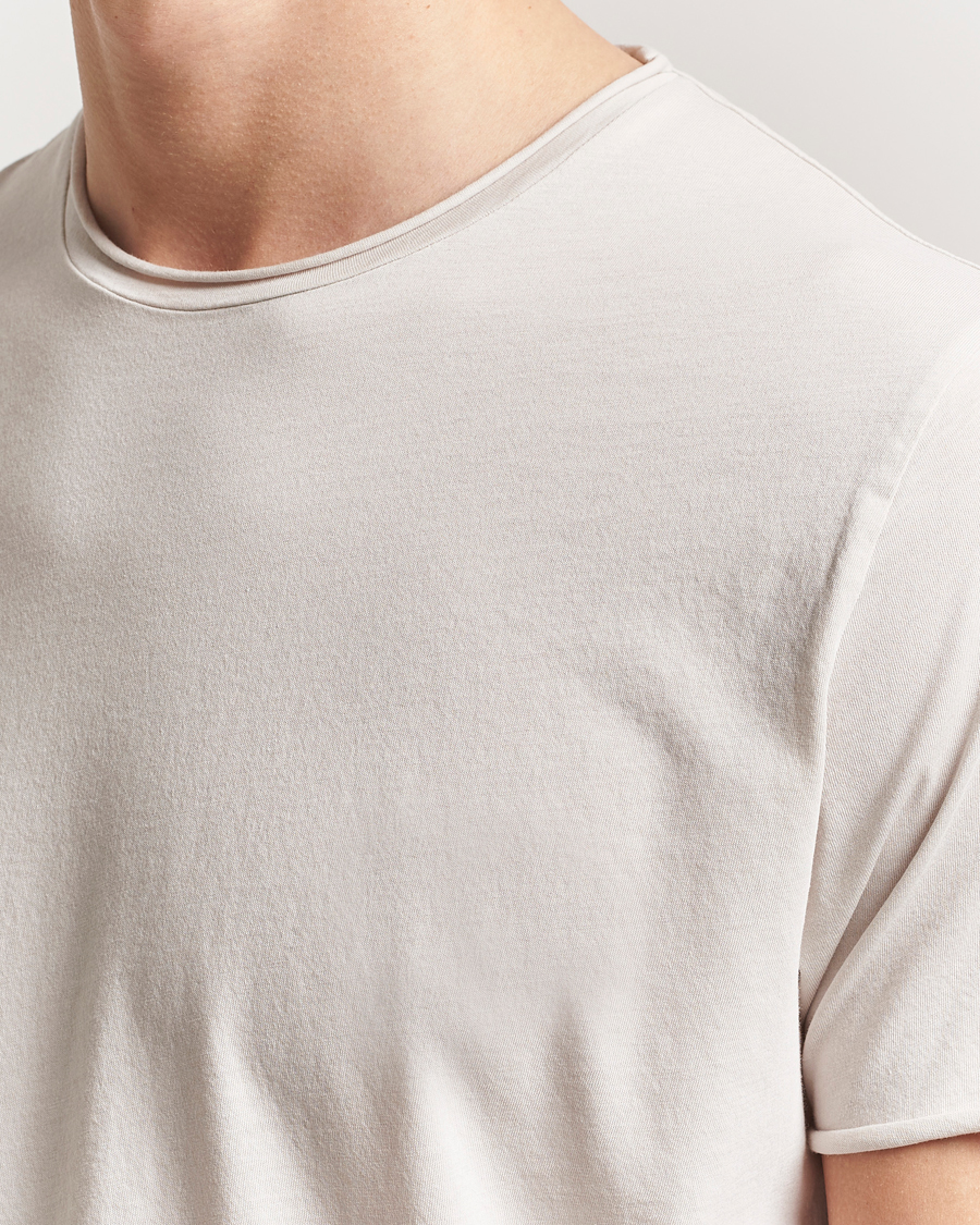 Herre | T-Shirts | Filippa K | Roll Neck Crew Neck T-Shirt Chalk Grey