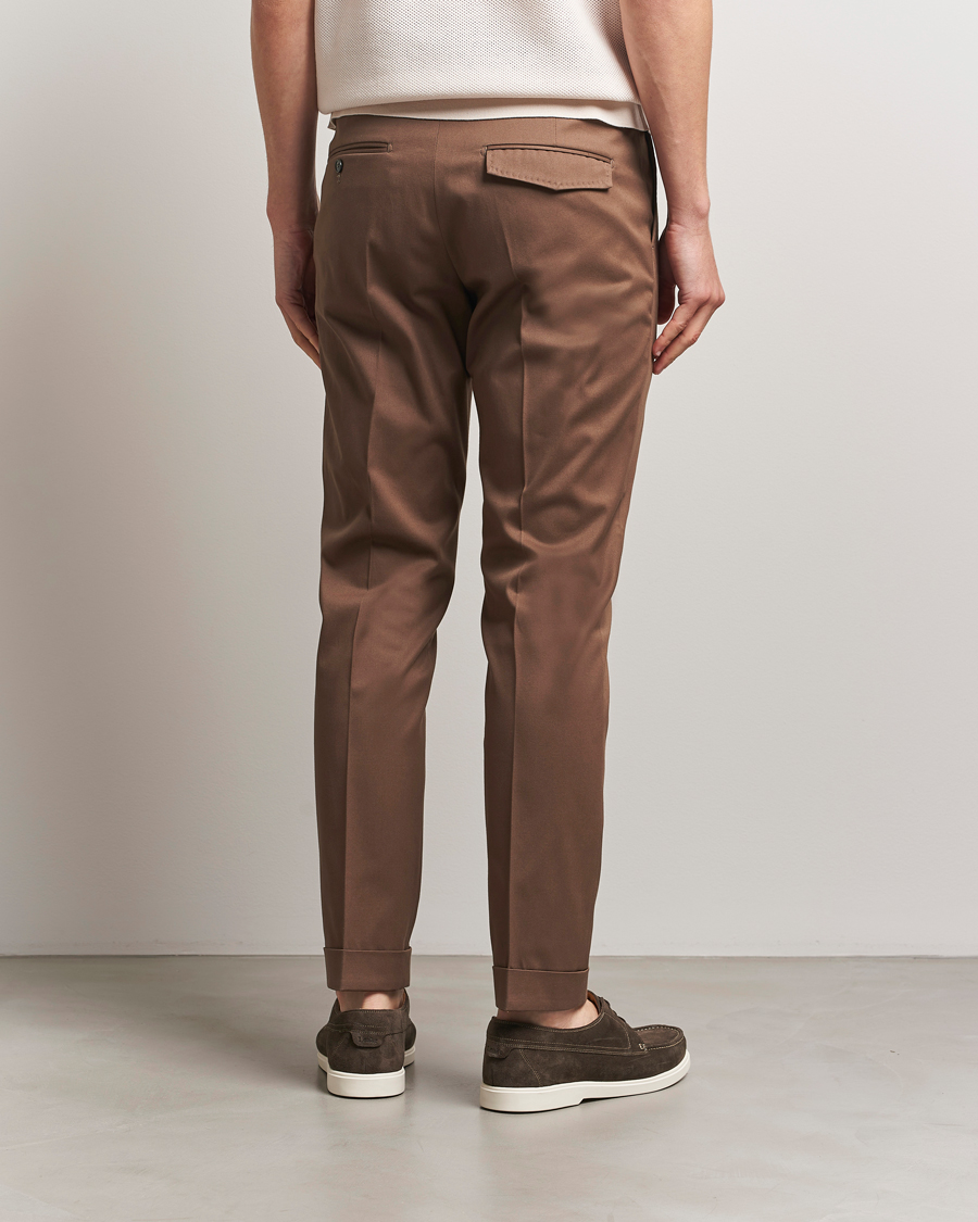 Herre | Bukser | Tiger of Sweden | Tenuta Pleated Cotton Trousers Warm Brown