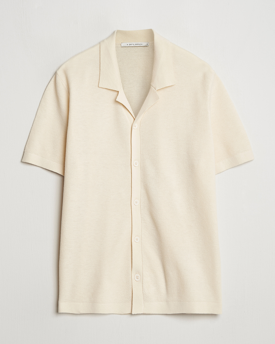 Herre | Gensere | A Day's March | Yamu Structure Short Sleeve Off White