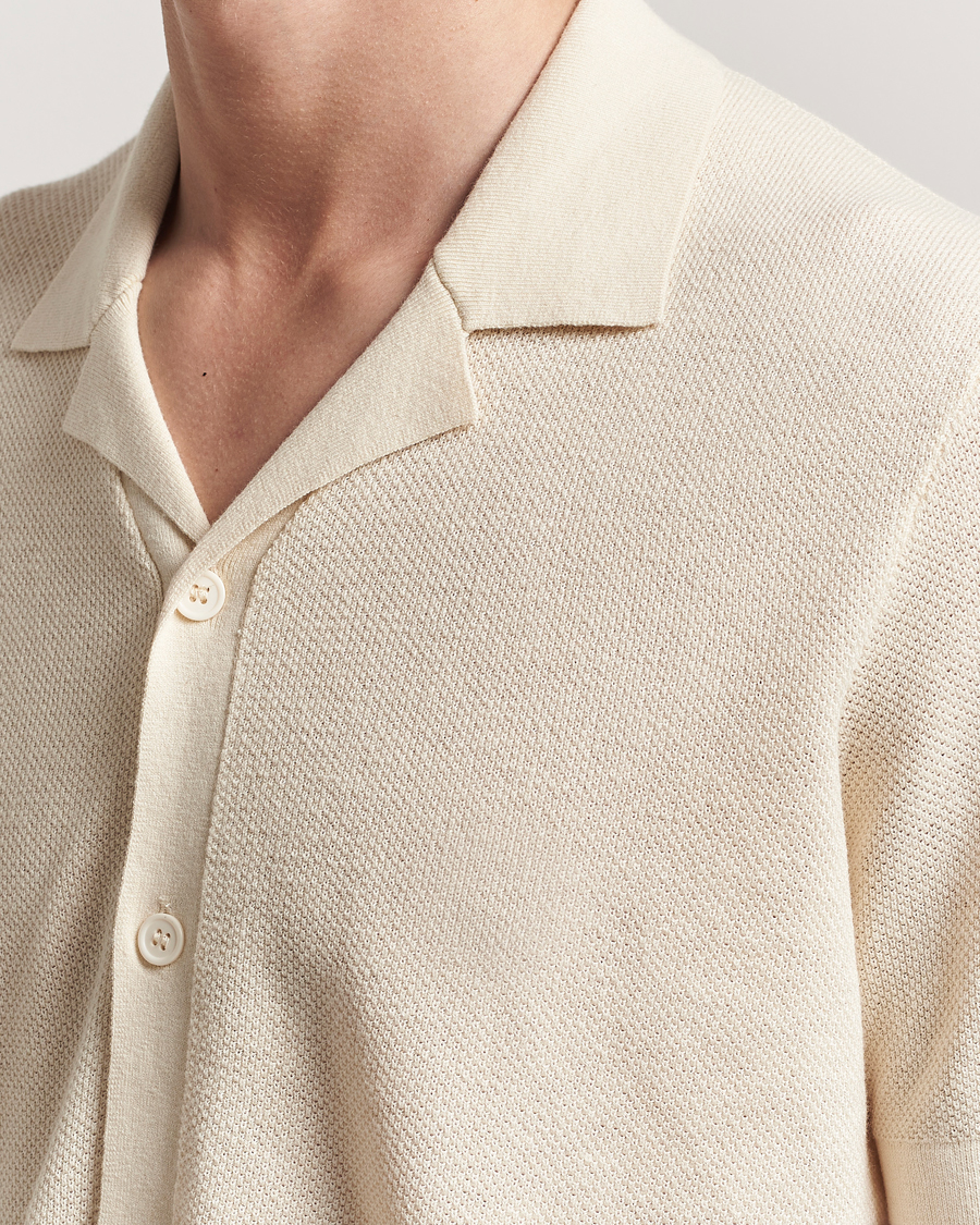 Herre | Gensere | A Day's March | Yamu Structure Short Sleeve Off White