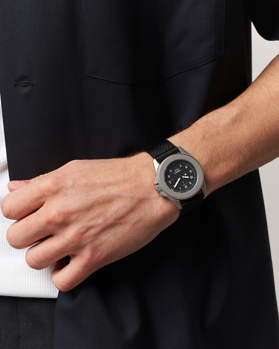 Herre | UNIMATIC UT4 GMT Toolwatch Black | UNIMATIC | UT4 GMT Toolwatch Black