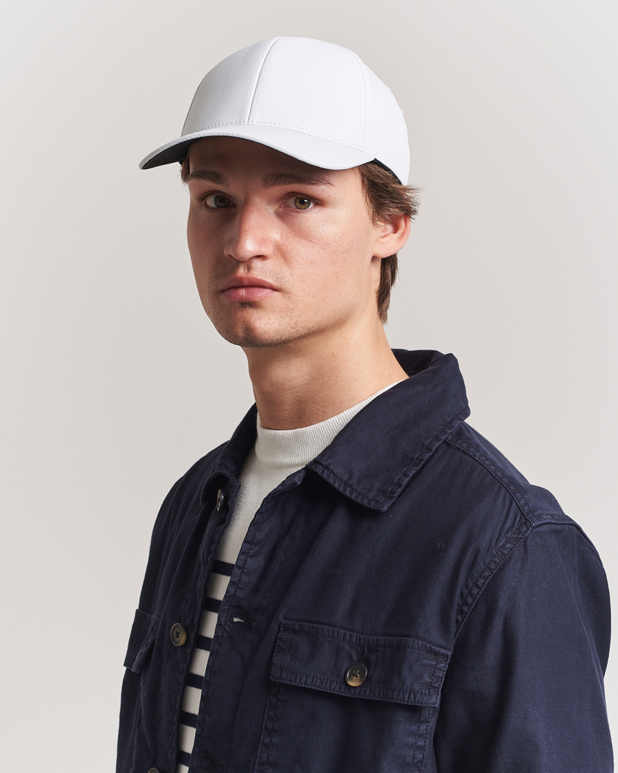 Herre | Hatter og capser | Varsity Headwear | Active Tech Cap White