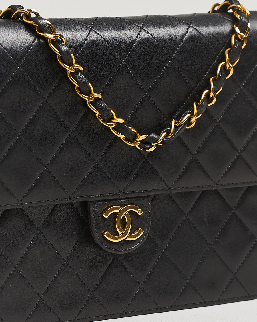 Herre | Gifts for Her | Chanel Pre-Owned | Single Flap Bag Black