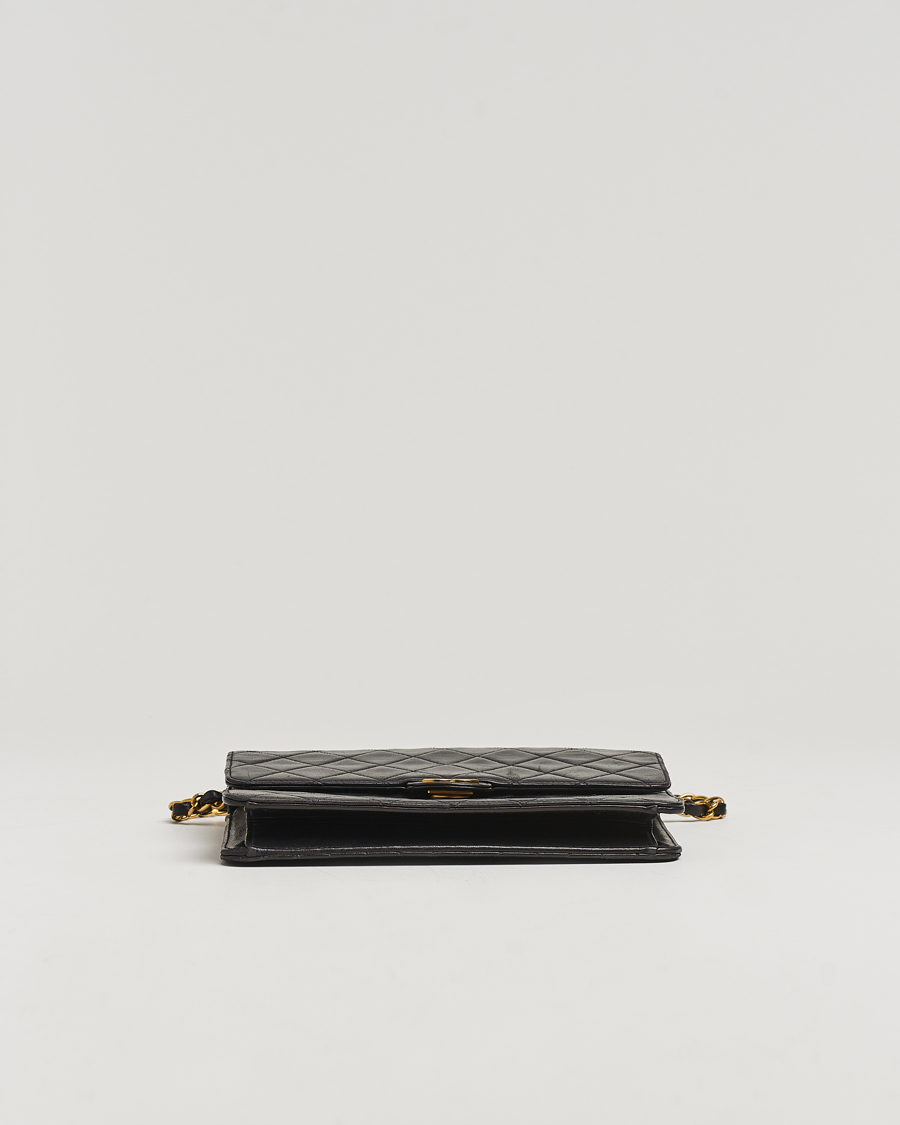 Herre | Gifts for Her | Chanel Pre-Owned | Single Flap Bag Black