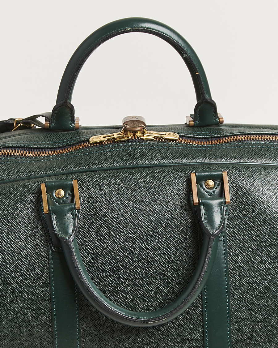 Herre | Pre-Owned & Vintage Bags | Louis Vuitton Pre-Owned | Taiga Kendall GM Weekend Bag Green
