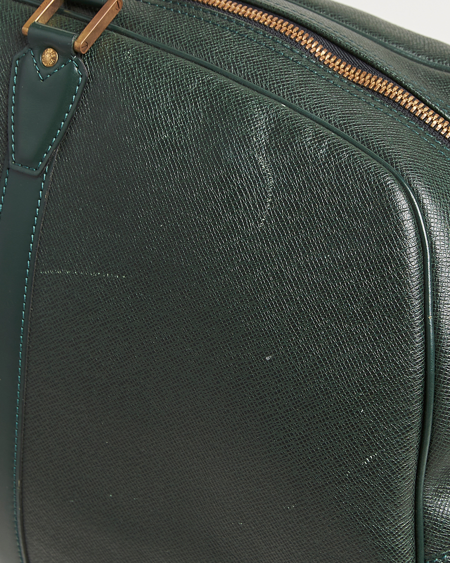 Herre | Pre-Owned & Vintage Bags | Louis Vuitton Pre-Owned | Taiga Kendall GM Weekend Bag Green