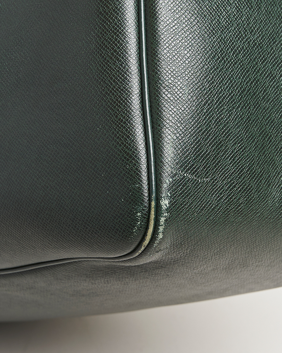 Herre | Pre-Owned & Vintage Bags | Louis Vuitton Pre-Owned | Taiga Kendall GM Weekend Bag Green