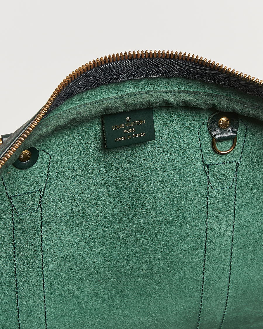 Herre | Pre-Owned & Vintage Bags | Louis Vuitton Pre-Owned | Taiga Kendall GM Weekend Bag Green