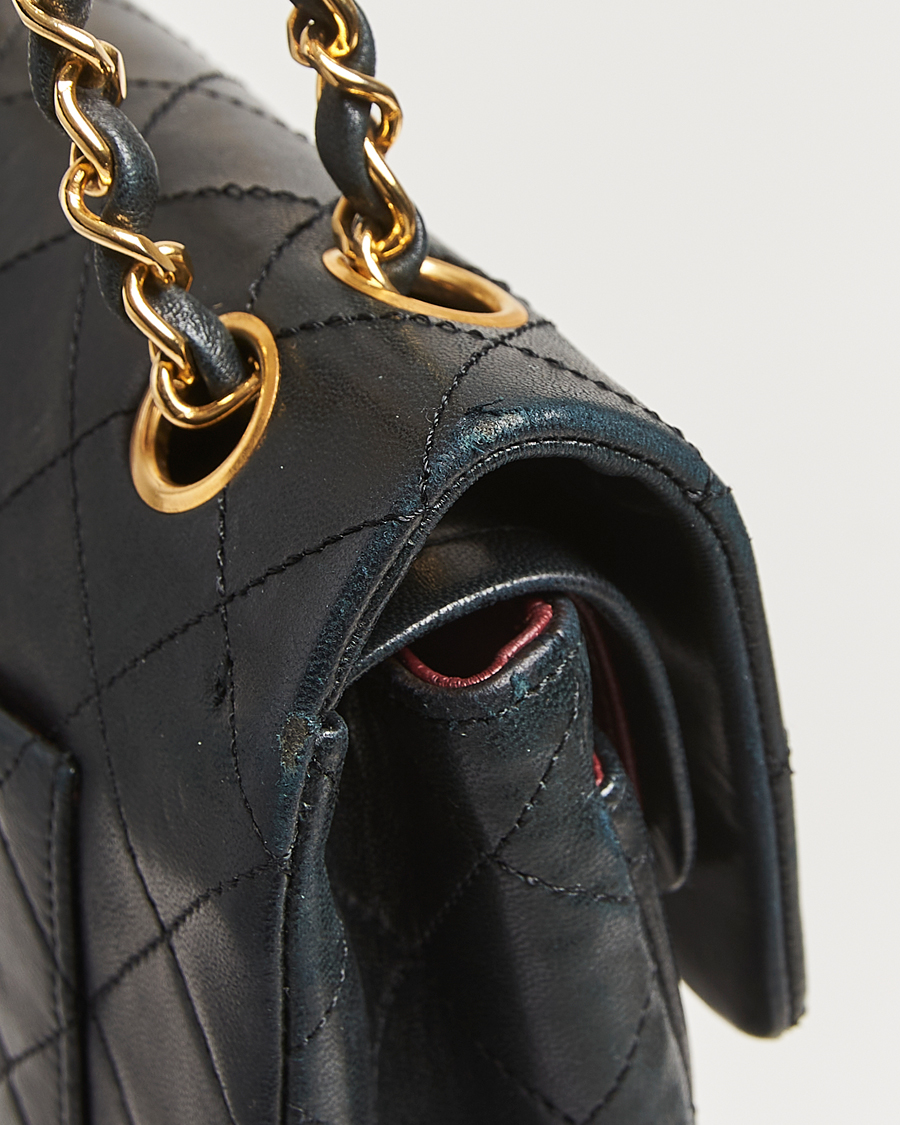 Herre | Gifts for Her | Chanel Pre-Owned | Classic Double Flap Small Lambskin Black