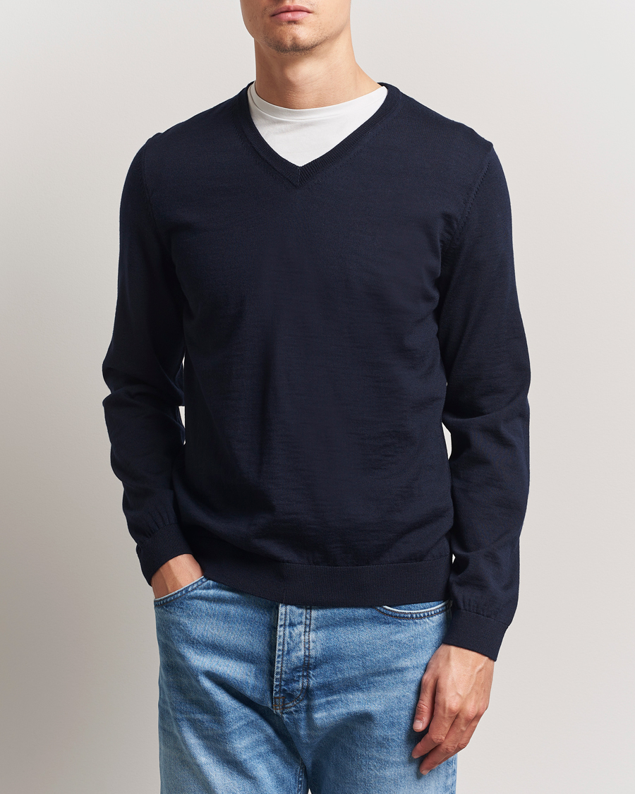 Herre | Gensere | BOSS BLACK | Melba Wool V-Neck Pullover Dark Blue