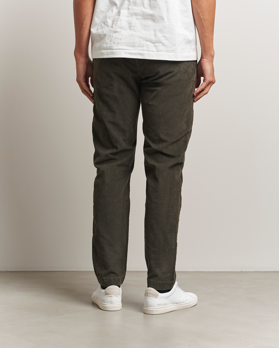 Herre | Bukser | Levi's | 14W Corduroy Chino Black Olive