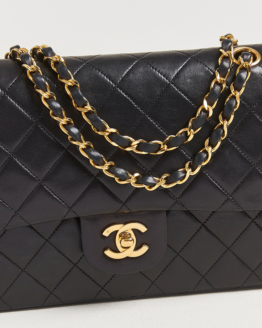 Herre | Chanel Pre-Owned Classic Double Flap Medium Lambskin Black | Chanel Pre-Owned | Classic Double Flap Medium Lambskin Black