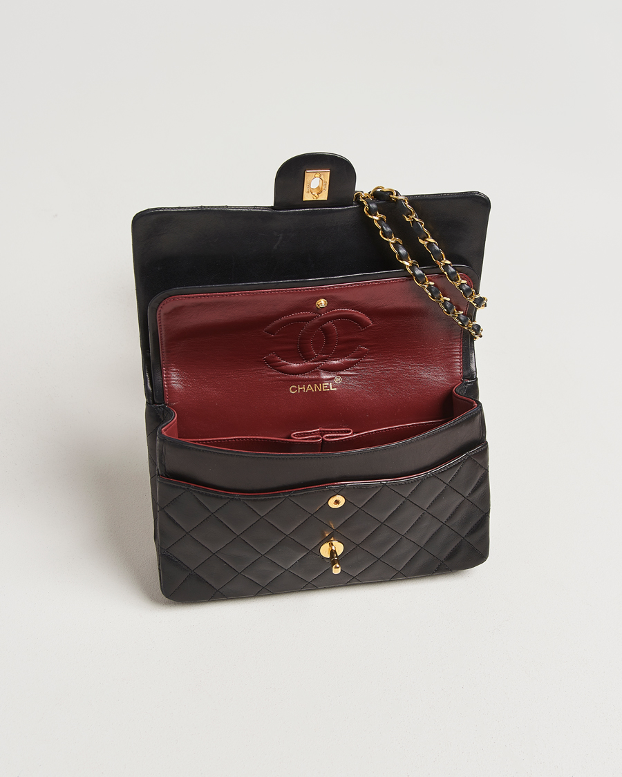 Herre | Chanel Pre-Owned Classic Double Flap Medium Lambskin Black | Chanel Pre-Owned | Classic Double Flap Medium Lambskin Black