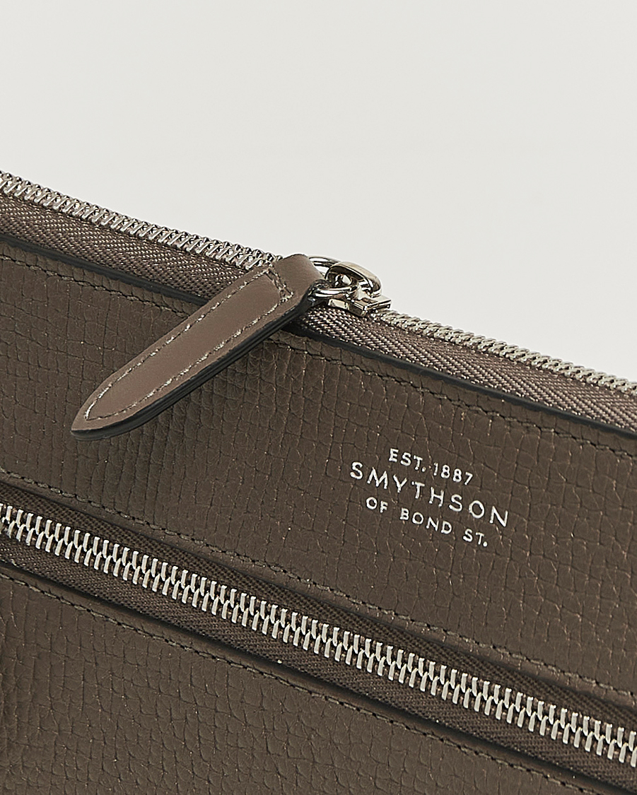 Herre | Vesker | Smythson | Ludlow Flat Organiser Pouch Dark Taupe