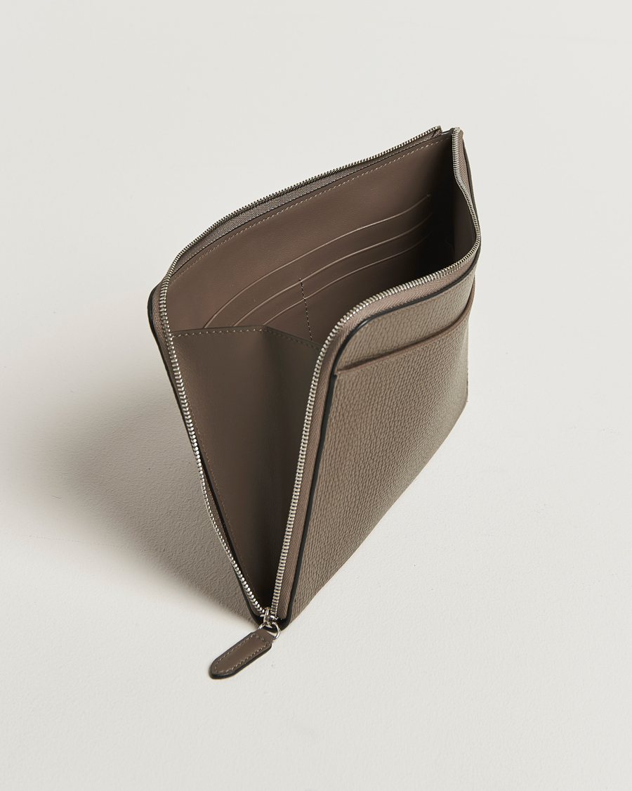Herre | Vesker | Smythson | Ludlow Flat Organiser Pouch Dark Taupe