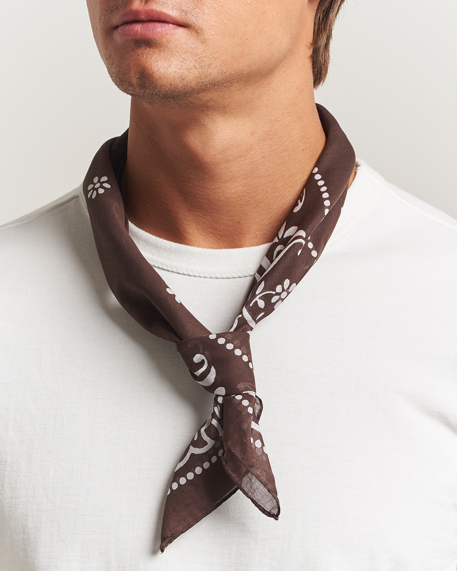 Herre | Scarves | Amanda Christensen | Cotton Voilé Printed Flower Bandana Brown