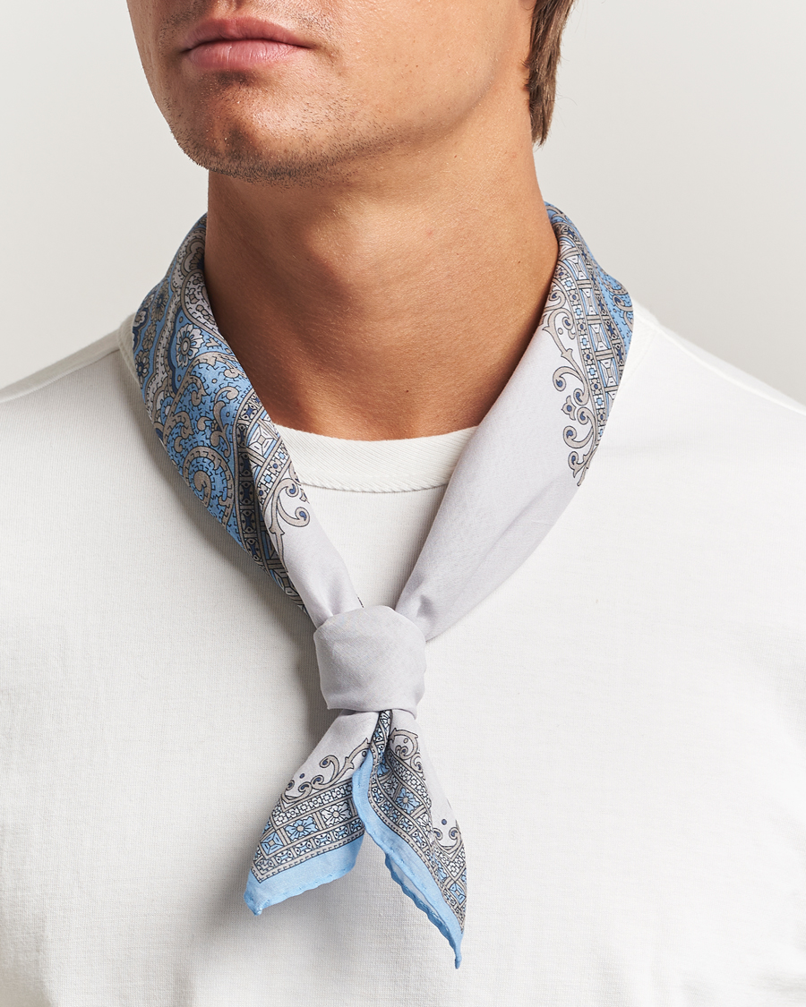 Herre | Scarves | Amanda Christensen | Cotton Voilé Printed Paisley Bandana Cream