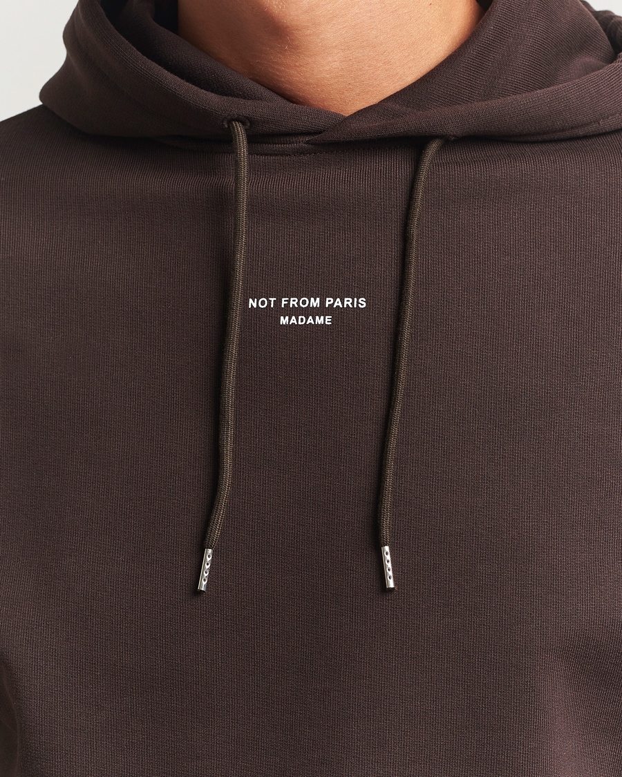 Herre | Gensere | Drôle de Monsieur | Classic Slogan Hoodie Dark Brown