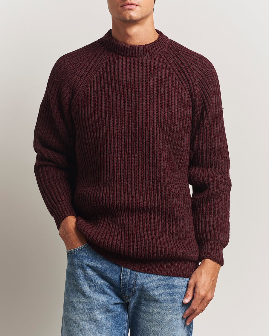 Herre | Gensere | Gloverall | Fisherman Rib Chunky Wool Crew Neck Burgundy