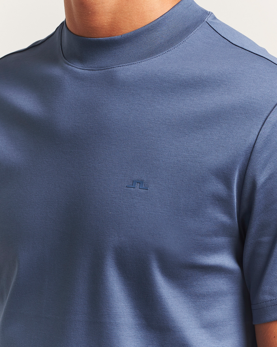Herre | T-Shirts | J.Lindeberg | Ace Mock Neck T-Shirt Vintage Indigo
