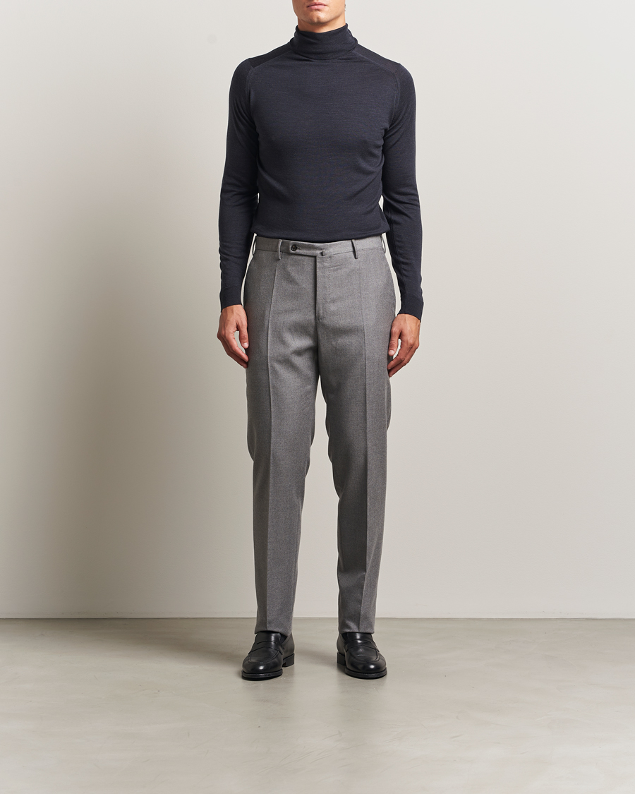 Herre | Gensere | John Smedley | Cherwell Extra Fine Merino Rollneck Hepburn Smoke