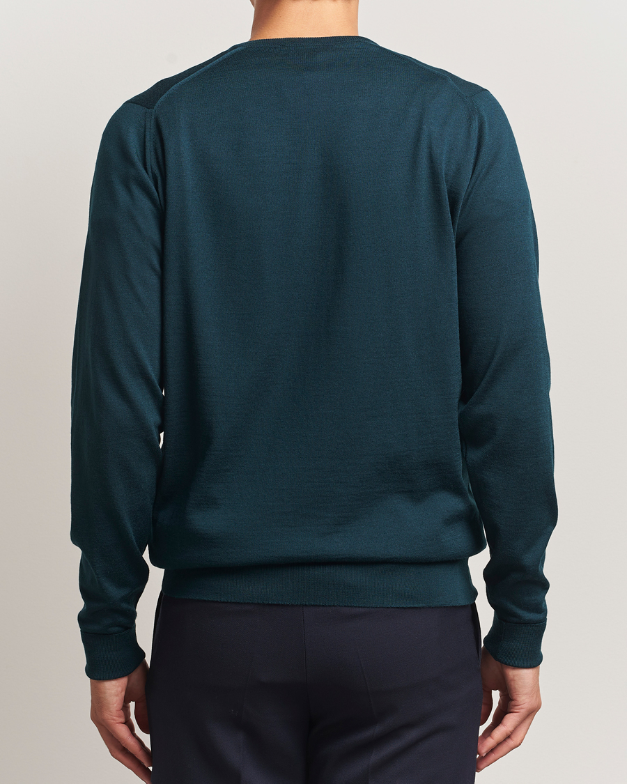 Herre | Gensere | John Smedley | Bobby Extra Fine Merino V-Neck Pullover Richardson Green
