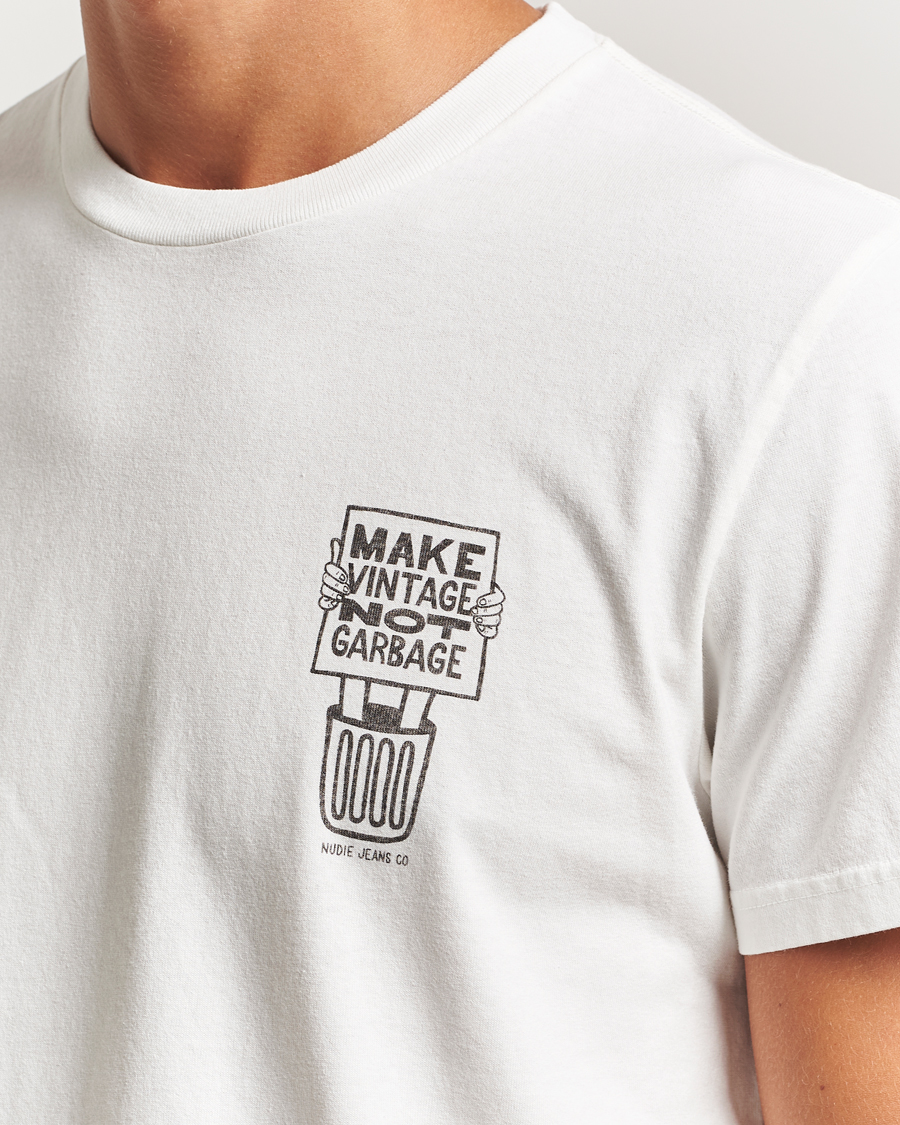 Herre | T-Shirts | Nudie Jeans | Roy Garbage T-Shirt Chalk White