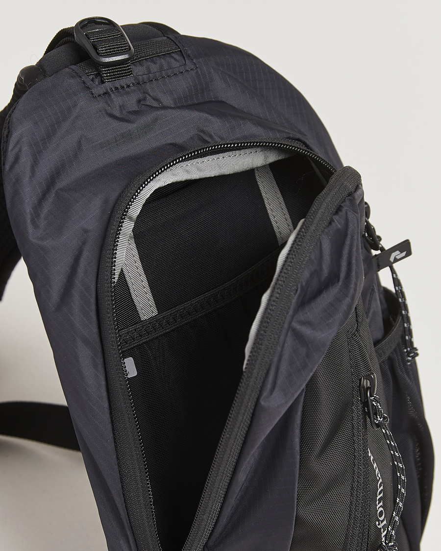Herre | Vesker | Peak Performance | Outdoor Slingbag Black