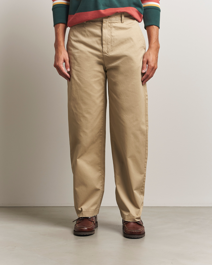 Herre | Bukser | GANT 240 Mulberry Street | Relaxed Fit Cotton Twill Chinos Woody Beige