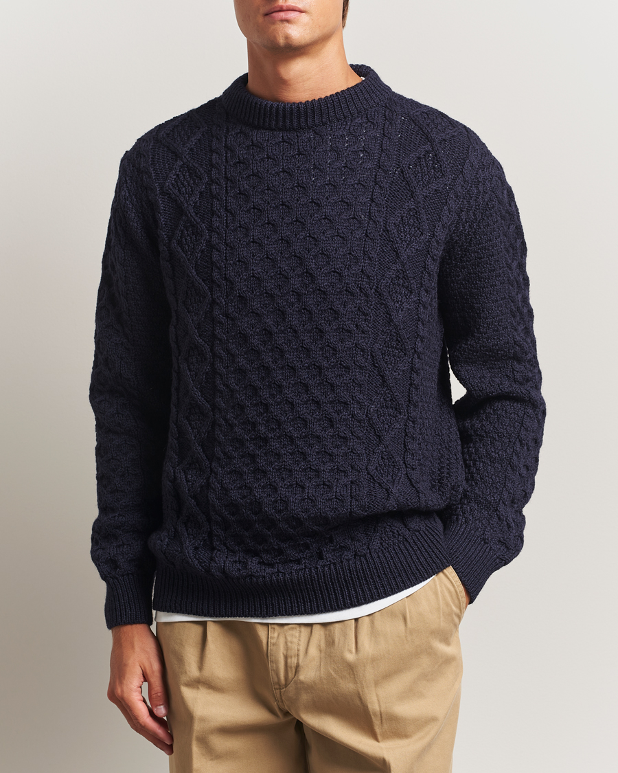 Herre | Gensere | Gloverall | Aran Wool Knitted Sweater Navy