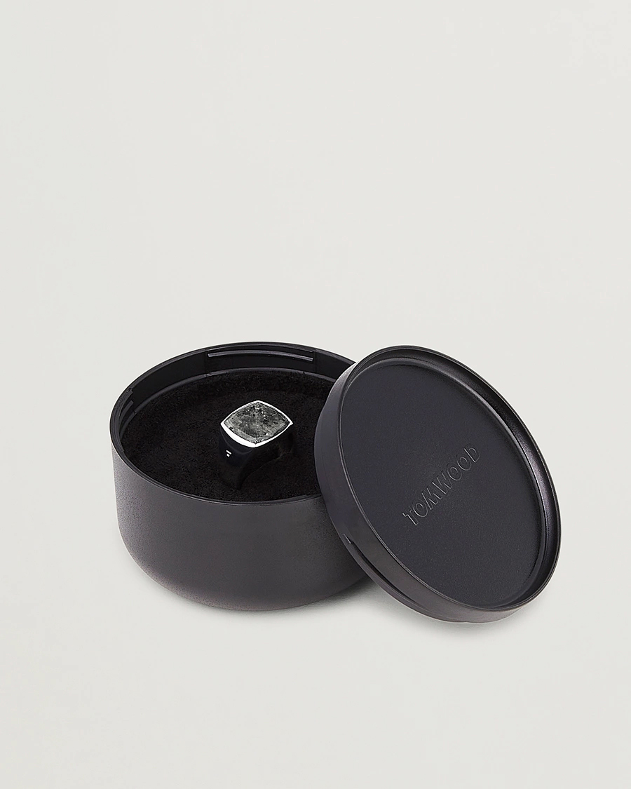 Herre | Smykker | Tom Wood | Cushion Black Larvikite Ring Black Larvikite